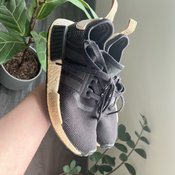 Adidas NMD - Women - Black & Cream - Picture 4 of 7